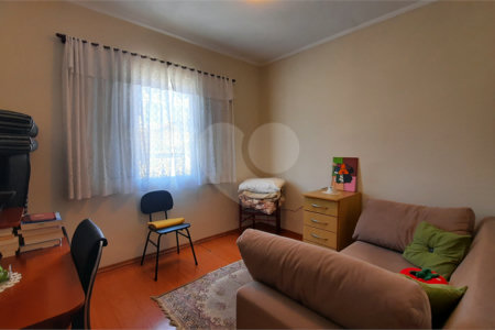 Sobrado à venda com 3 quartos, sendo 1 suíte, em Jardim Marajoara, São Paulo, SP