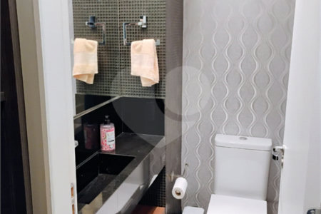 Apartamento à venda com 3 quartos, sendo 1 suíte, no Centro, São Bernardo do Campo, SP