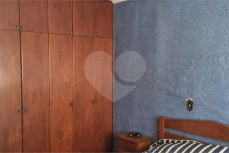 Sobrado à venda com 4 quartos, sendo 2 suítes,  em Recreio Maristela, Atibaia, SP