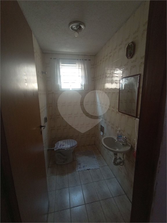 Sobrado à venda com 4 quartos, sendo 1 suíte, em Jardim Marisa, São Paulo, SP