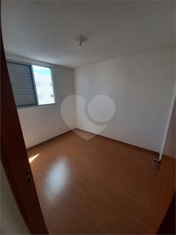 Apartamento no Condomínio Residencial Monte Everest