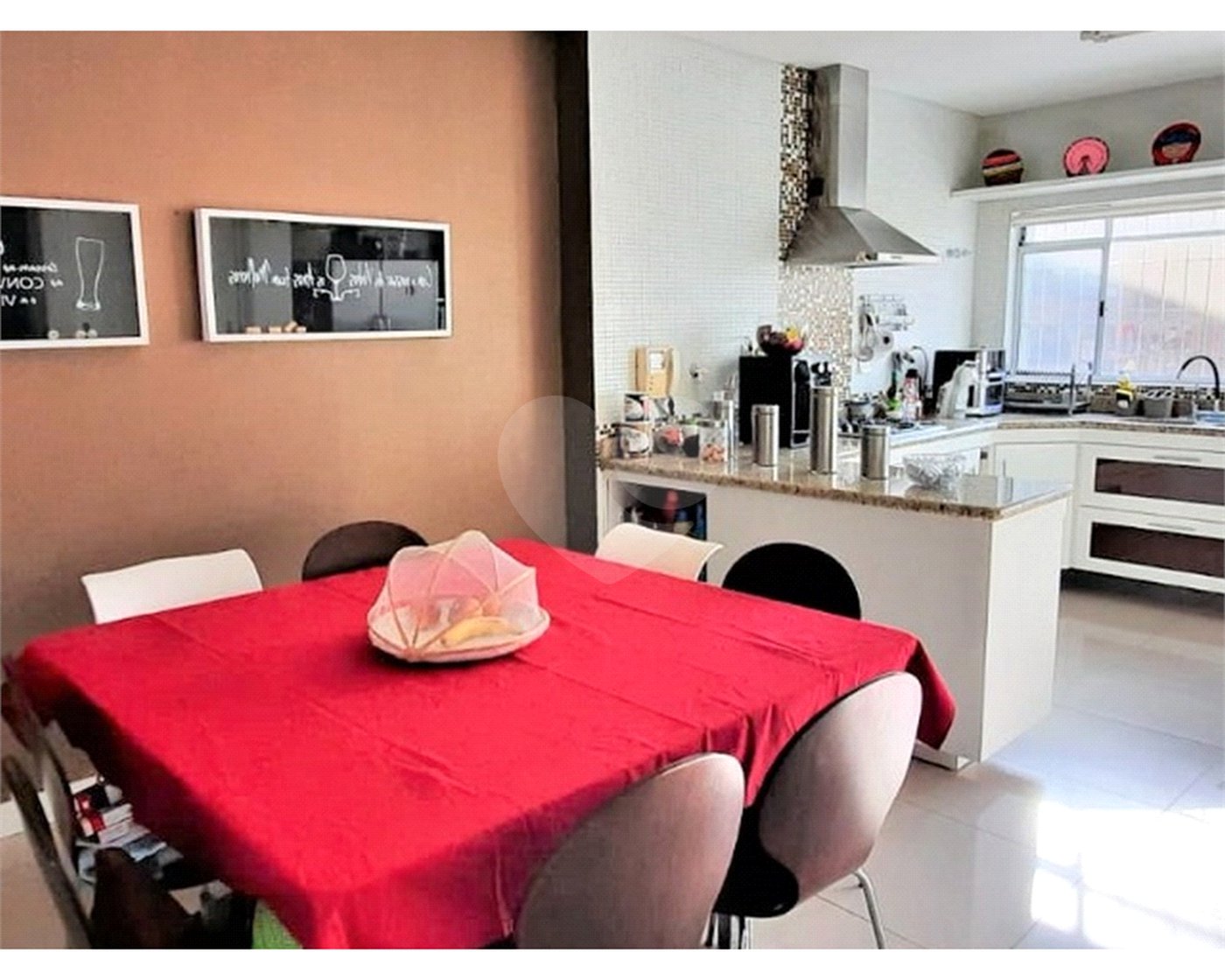 Casa à venda com 5 quartos, sendo 4 suítes, em Água Fria, São Paulo, SP