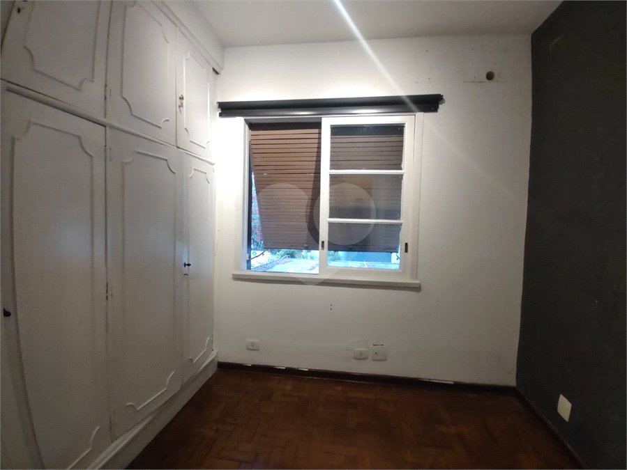 Sobrado à venda com 5 quartos, sendo 3 suítes, em Cidade Monções, São Paulo, SP
