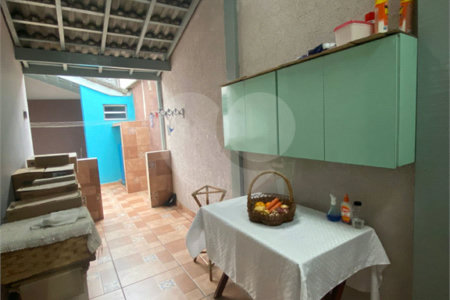 Casa Térrea à venda com 4 quartos, sendo 1 suíte,  em Vila Oliveira, Mogi das Cruzes, SP