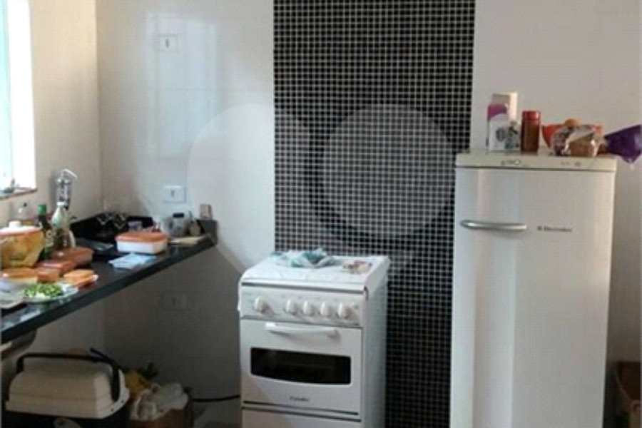 Sobrado à venda com 3 quartos, sendo 1 suíte, em Serra da Cantareira, Mairiporã, SP