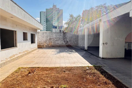 Casa para alugar com 5 quartos, sendo 2 suítes, no Centro, Suzano, SP