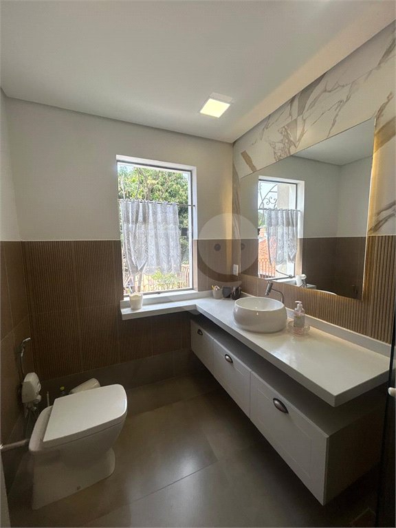 Casa à venda com 3 suítes no condomínio Braziliana, Valinhos - SP