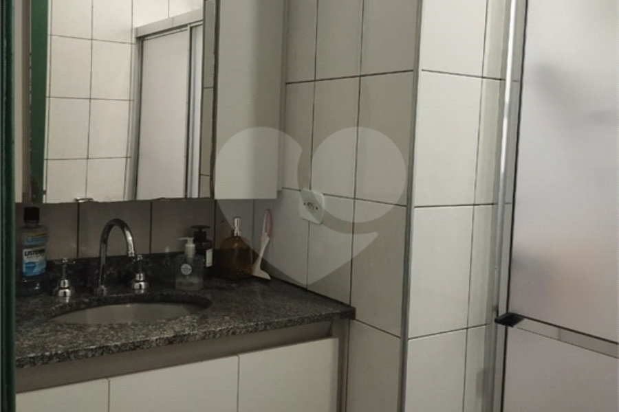Sobrado à venda com 3 quartos em Vila Irmãos Arnoni, São Paulo, SP