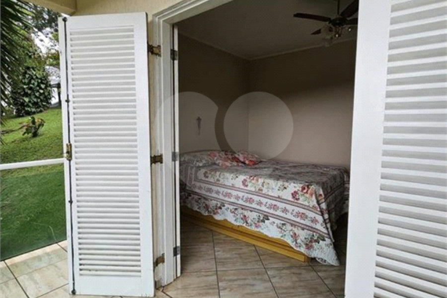 Casa à venda com 3 quartos, sendo 1 suíte, no condomínio Clube de Campo Fazenda Tabarã, Mairiporã - SP