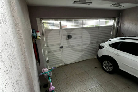 Sobrado à venda com 3 quartos, sendo 1 suíte, em Jardim da Saúde, São Paulo, SP