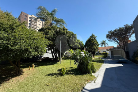 Casa Térrea à venda ou para alugar com 2 suítes em Alvinópolis, Atibaia, SP
