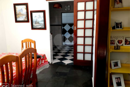 Casa à venda com 3 quartos, sendo 1 suíte, em Vila São Caetano, Sorocaba, SP