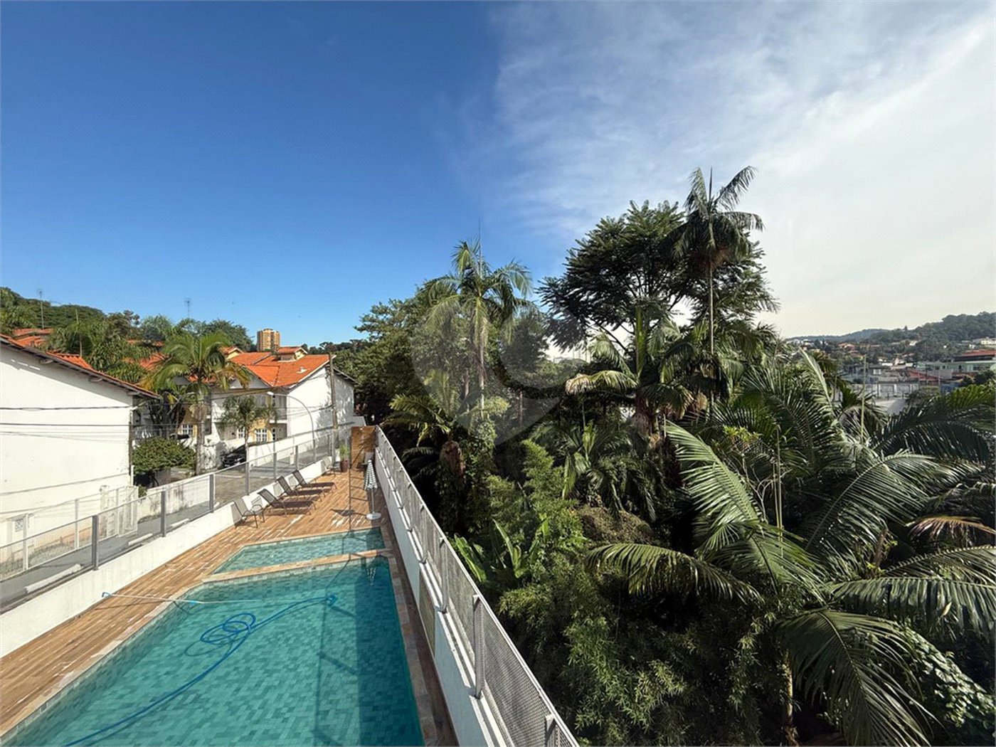 Casa à venda com 2 suítes no condomínio Village Palmas, São Paulo - SP