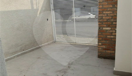 Casa à venda com 2 quartos no condomínio Andrade, São Paulo - SP