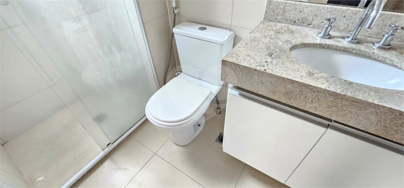 Apartamento à venda com 3 quartos, sendo 1 suíte, em Água Branca, São Paulo, SP