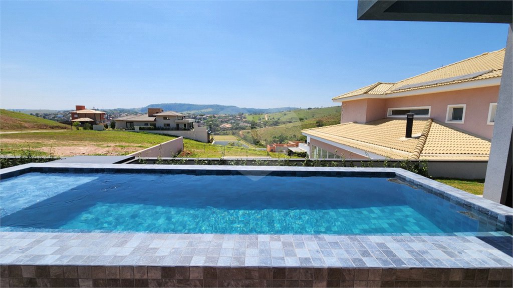 Casa à venda com 4 suítes no condomínio Campos de Santo Antônio II, Itu - SP