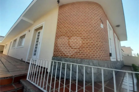 Casa à venda com 3 quartos, sendo 2 suítes,  em Vila Jardini, Sorocaba, SP
