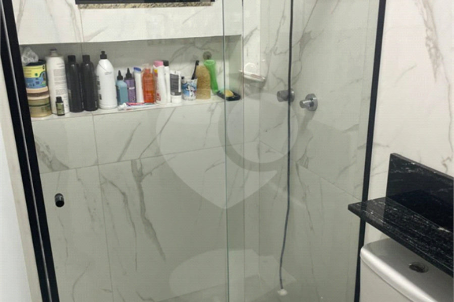 Casa à venda com 3 quartos, sendo 1 suíte, no condomínio Residencial Via Veneto, São Paulo - SP