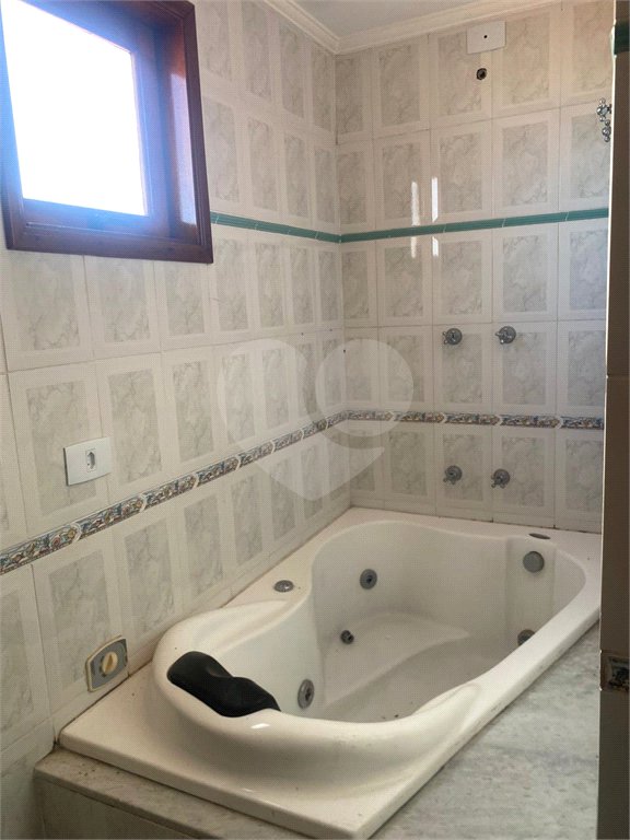 Casa à venda com 3 quartos, sendo 1 suíte, no condomínio Residencial Morada do Horto, São Paulo - SP