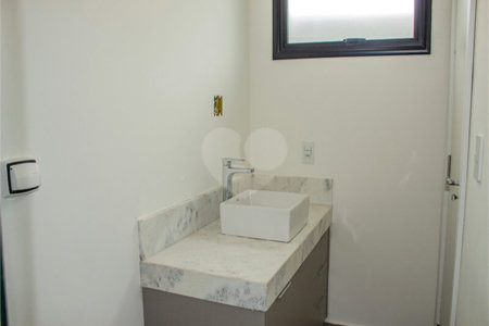 Casa à venda com 3 suítes no condomínio Residencial Central Parque, Salto - SP