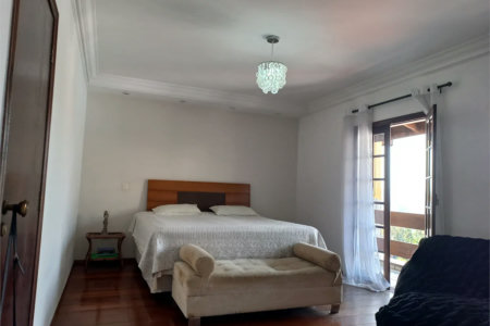 Casa à venda com 3 suítes em Parque Monte Alegre, Taboão da Serra, SP