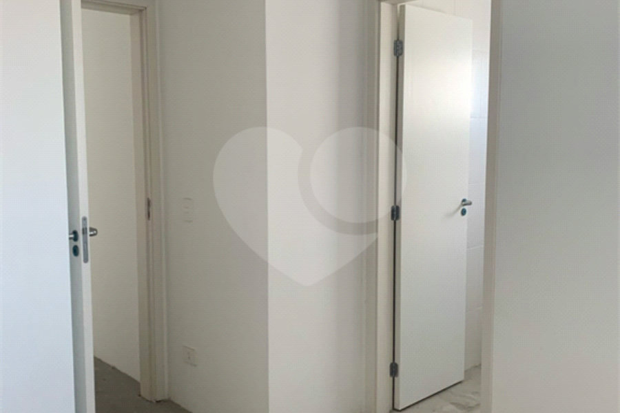 Apartamento à venda com 2 quartos, sendo 1 suíte,  em Vila Mazzei, São Paulo, SP