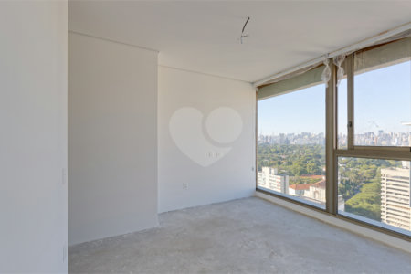 Apartamento à venda com 3 quartos, sendo 2 suítes, em Itaim Bibi, São Paulo, SP