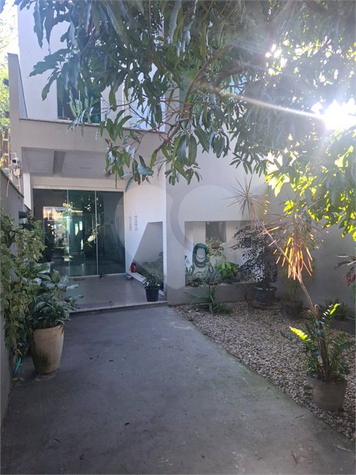 Casa à venda com 3 quartos, sendo 1 suíte, em Campo Grande, Rio de Janeiro, RJ