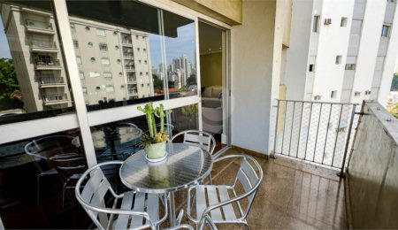 Apartamento à venda com 3 quartos, sendo 1 suíte,  em Perdizes, São Paulo, SP