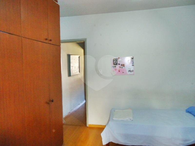 Sobrado à venda com 3 quartos em Jardim Peri, São Paulo, SP