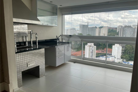 Apartamento à venda com 3 suítes em Vila Andrade, São Paulo, SP