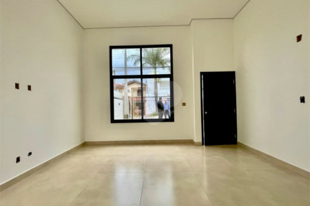 Casa de Vila à venda com 3 quartos, sendo 1 suíte, em Vila São Caetano, Sorocaba, SP