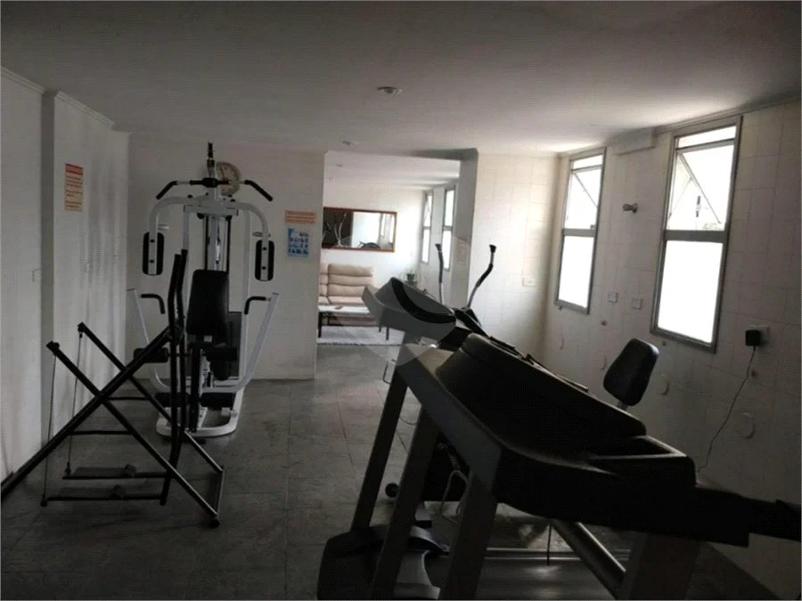 Apartamento em Santana com Sacada e Vaga de Garagem, a 650 m do Metrô