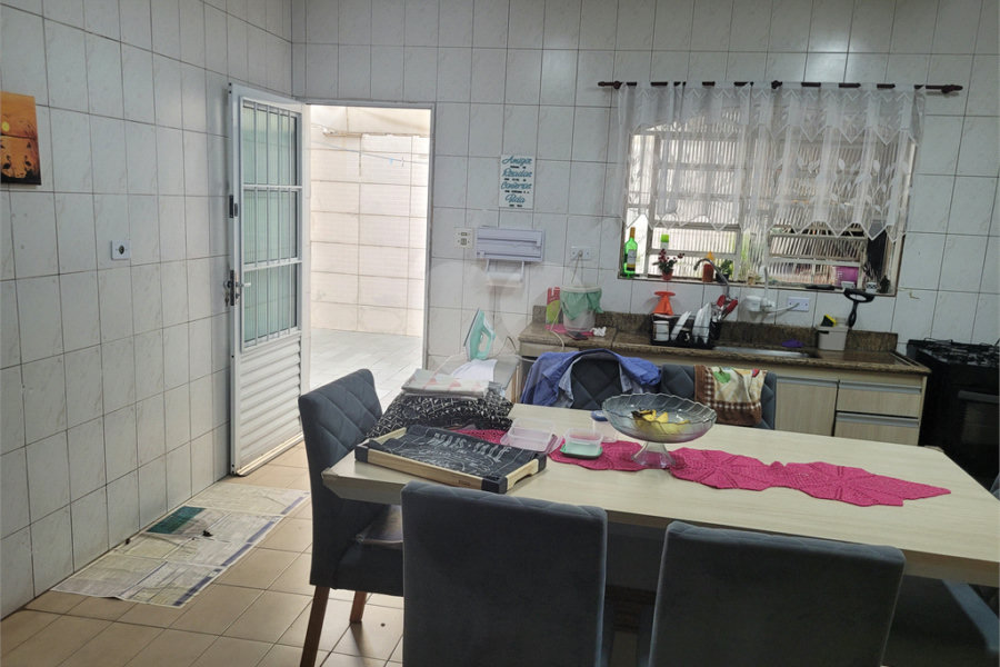 Sobrado à venda com 3 quartos, sendo 1 suíte,  em Tremembé, São Paulo, SP