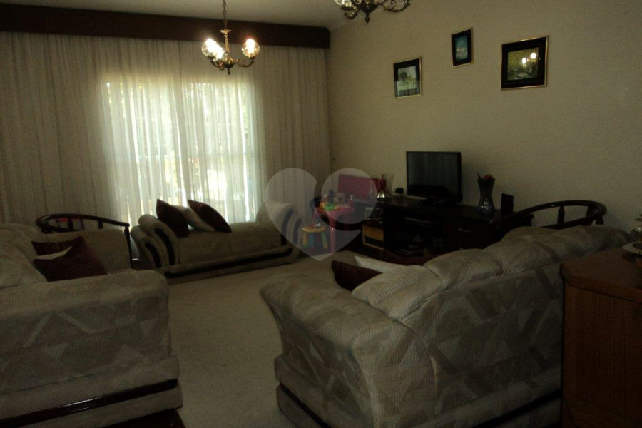 Casa à venda com 3 quartos, sendo 1 suíte, em Butantã, São Paulo, SP