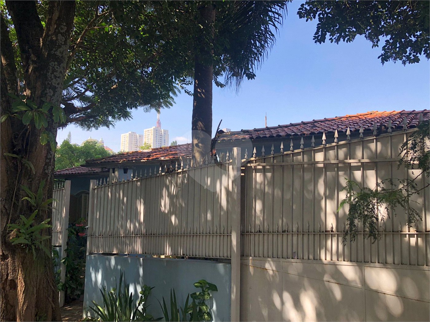 Casa Térrea à venda com 4 quartos, sendo 2 suítes, em Jardim das Bandeiras, São Paulo, SP