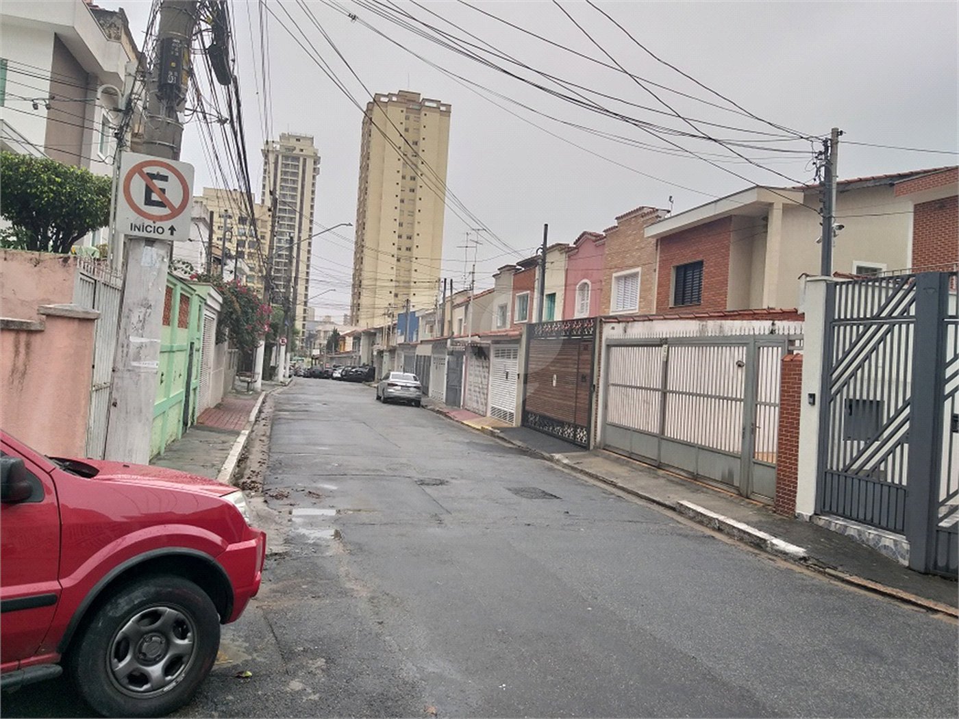 Casa à venda com 5 quartos, sendo 1 suíte,  em Santana, São Paulo, SP
