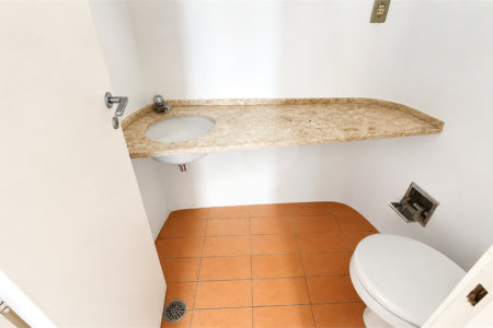 Apartamento à venda com 4 quartos, sendo 1 suíte, em Alto da Boa Vista, São Paulo, SP