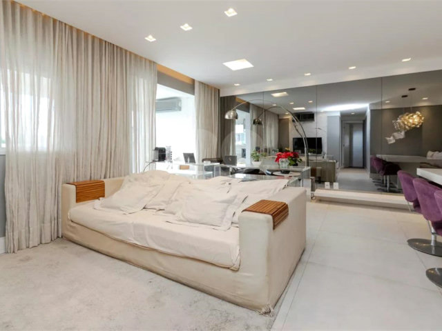 Apartamento à venda ou para alugar com 2 suítes em Santo Amaro, São Paulo, SP