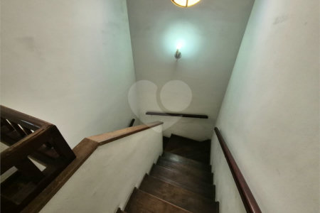 Sobrado à venda com 4 quartos em Jardim Sarah, São Paulo, SP