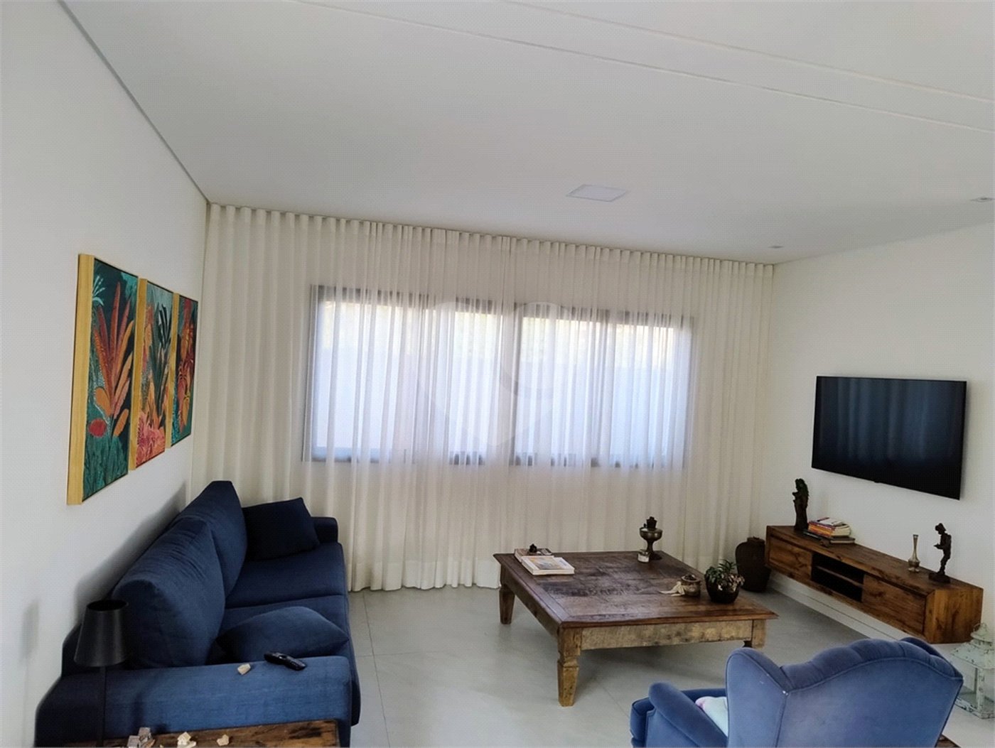 Casa à venda ou para alugar com 4 suítes no condomínio Itaporã, Atibaia - SP