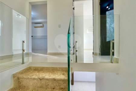 Casa à venda com 3 quartos, sendo 1 suíte, no condomínio Residencial Villa Flora, Votorantim - SP