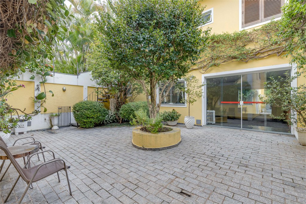 Casa à venda com 4 suítes em Alto da Boa Vista, São Paulo, SP