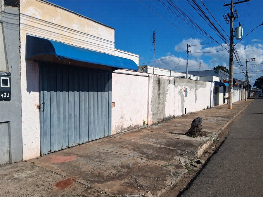 Casa à venda com 2 quartos em Vila Piedade, Itapetininga, SP