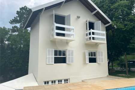 Casa à venda com 3 quartos, sendo 2 suítes,  no condomínio São Joaquim, Vinhedo - SP