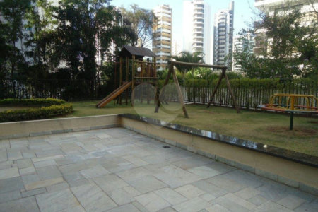 Apartamento à venda ou para alugar com 4 quartos, sendo 3 suítes, em Santana, São Paulo, SP