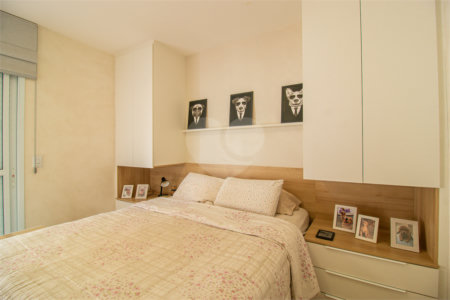 Casa à venda com 2 suítes no condomínio Residencial Living Sabara, São Paulo - SP