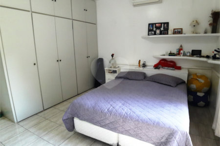 Casa à venda com 5 quartos, sendo 3 suítes,  em Butantã, São Paulo, SP