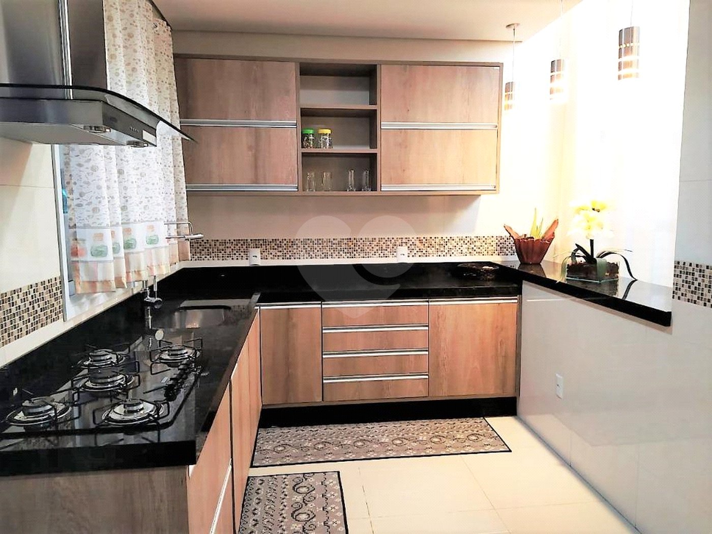 Casa à venda com 3 quartos, sendo 1 suíte,  no condomínio Golden Park Residence II, Sorocaba - SP