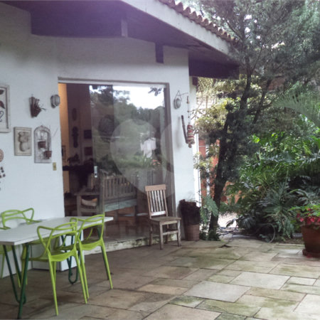 Sobrado à venda com 6 quartos, sendo 2 suítes,  em Chácara Monte Alegre, São Paulo, SP
